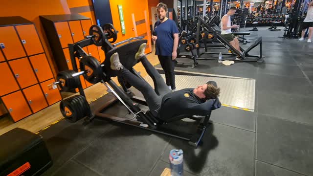 Super travail en groupe avec les élèves du 💥 www.body-hacking.be